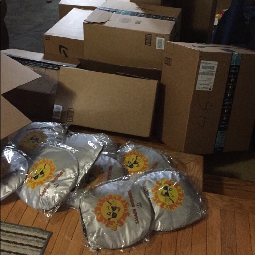Overstock sunshade brand new !! 50 pcs for $250